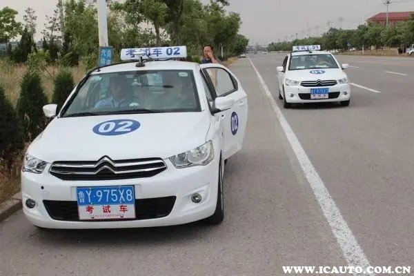 开车压实线一定算违章吗:判断时应结合哪些现场条件 开车压实线一定算违章吗:判断时应结合哪些现场条件